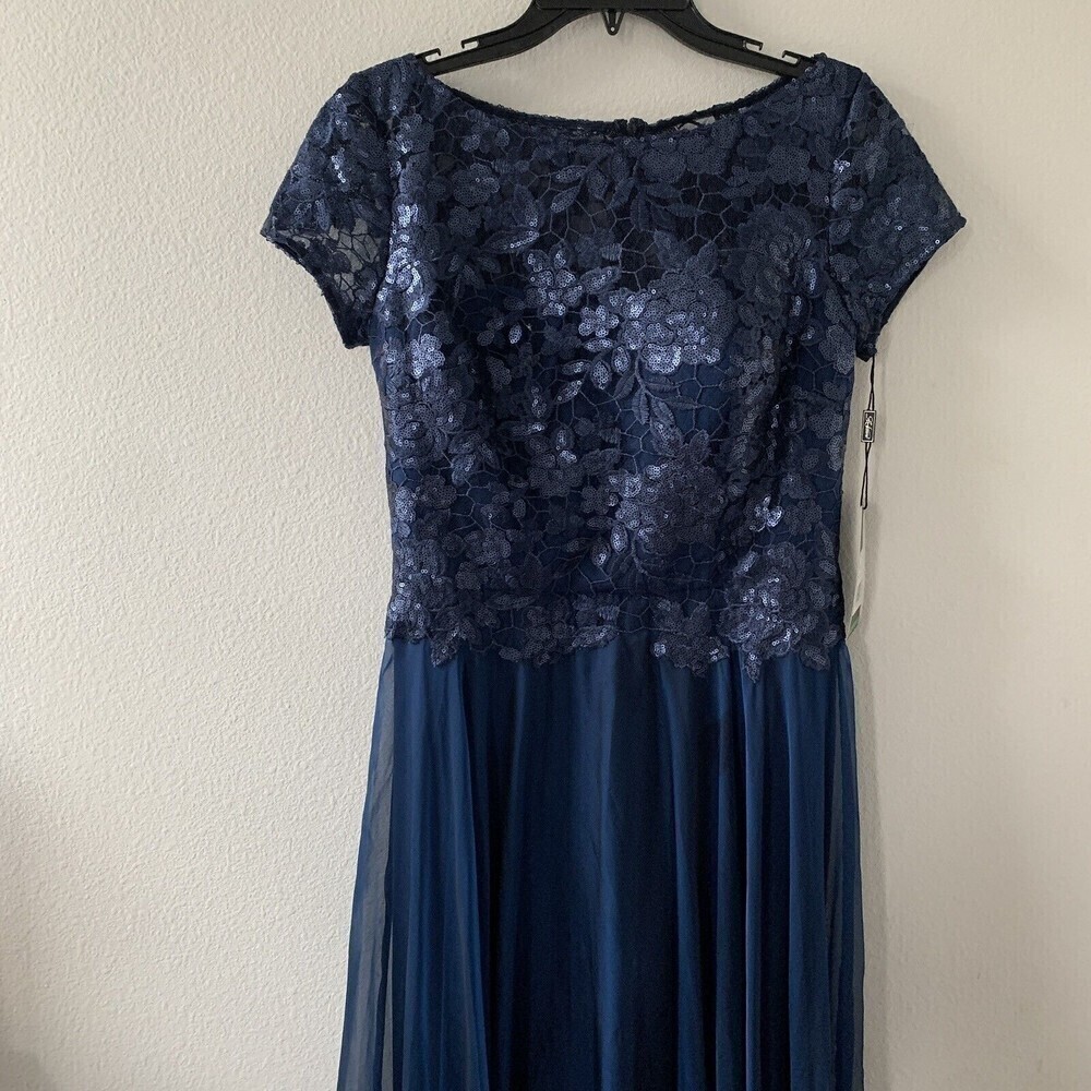 La Femme Size 6 Blue Sequin Elegant Floral Lace & Satin Evening Gown Dress - Picture 4 of 7